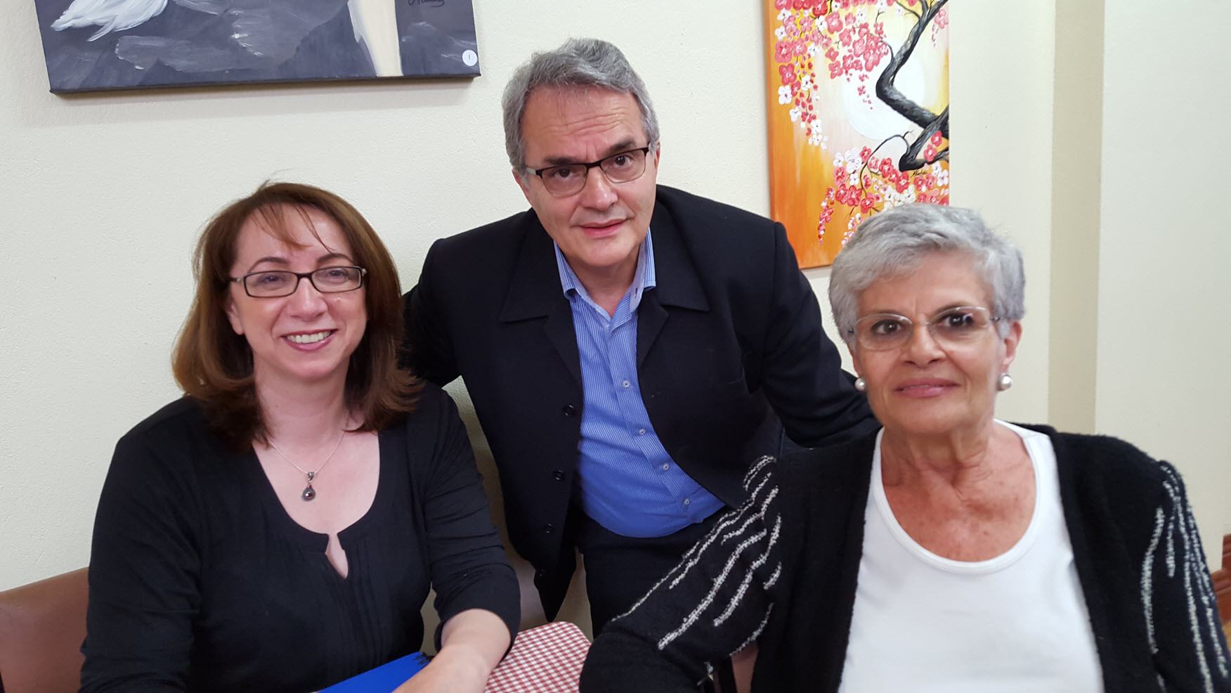 Iakovos Garivaldis among two reporters, Dina Gerolymou from SBS National and Rena Fragioudakis from 3XY Radio Hellas